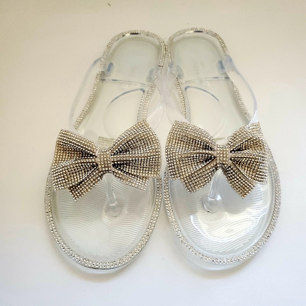 Forever Women's Clear Rhinestone Clear Flip Flop Sandals Size 8 - Picture 4 of 7